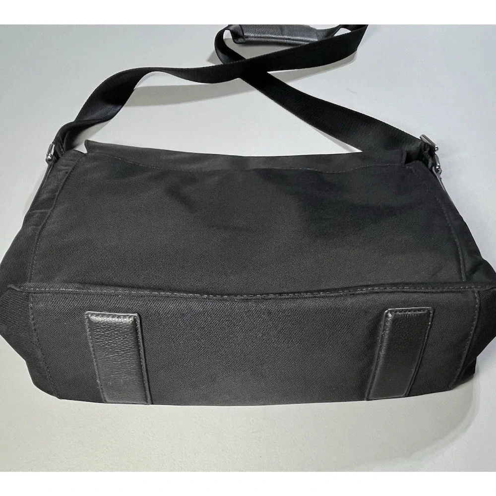 Banana Republic Messenger Laptop Travel Bag Black Crossbody Briefcase